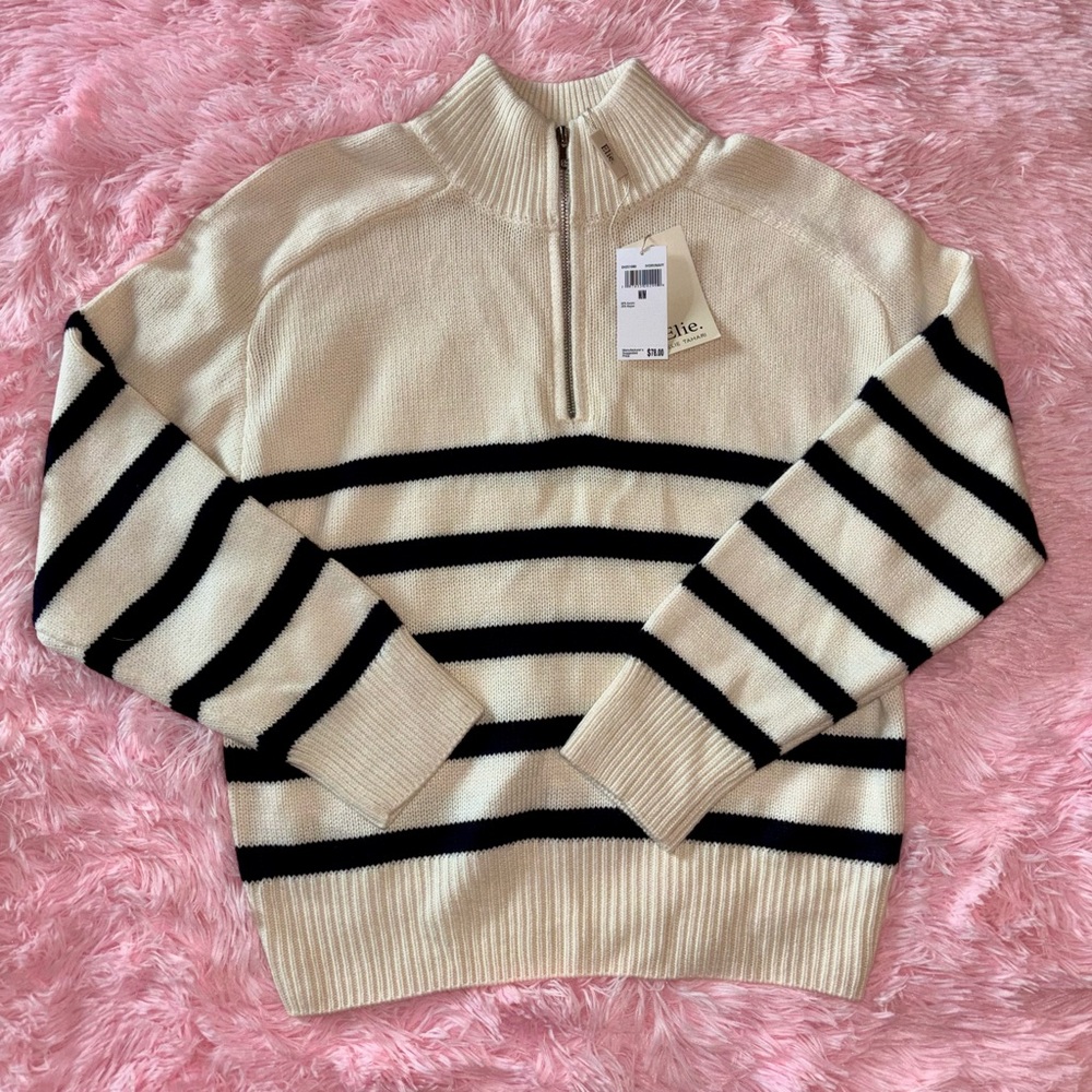 ✨OFFERS WELCOME✨ Elie Tahari Cream and Navy Striped Turtleneck Sweater - Medium